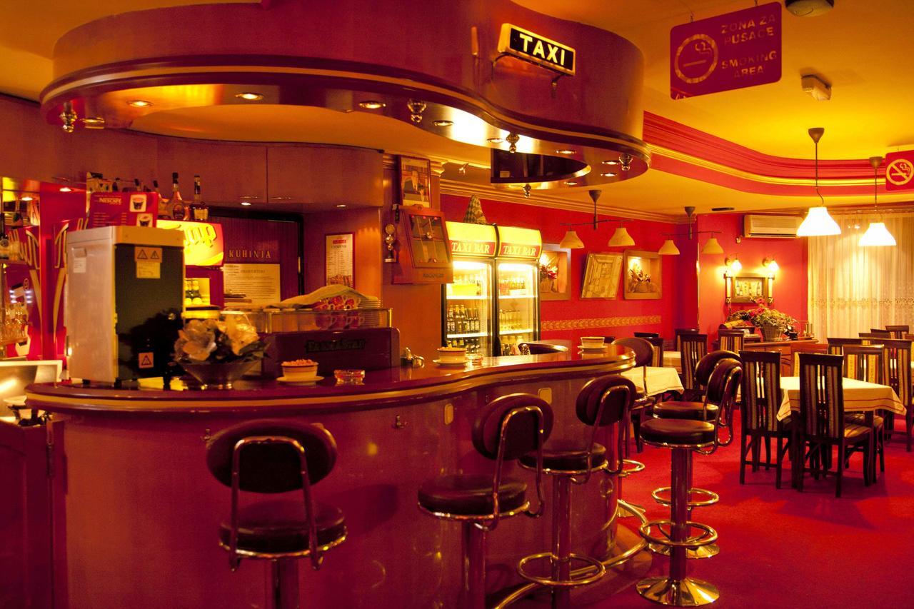 Taxi Bar Motel Gradiška Eksteriør billede