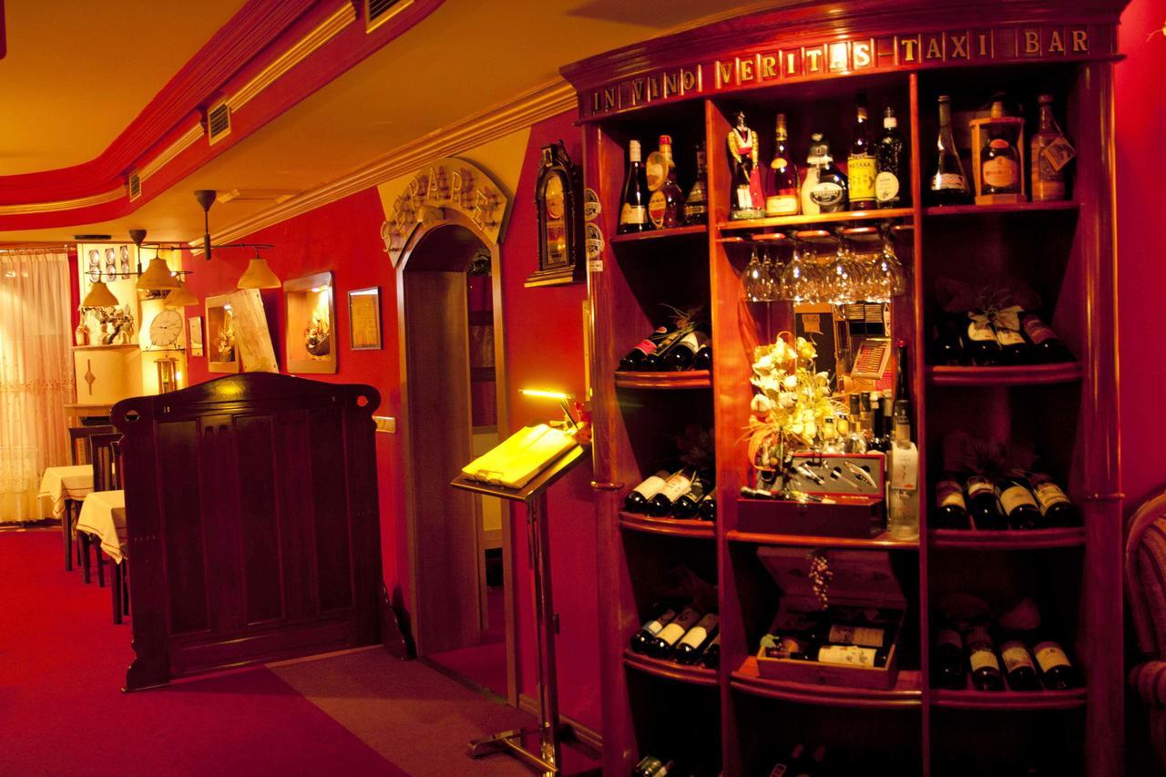 Taxi Bar Motel Gradiška Eksteriør billede
