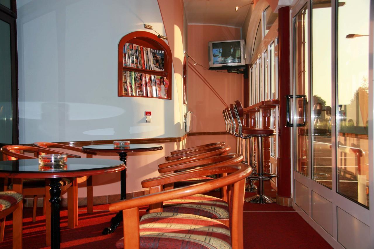 Taxi Bar Motel Gradiška Eksteriør billede